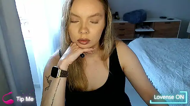 Snapshot of PolinaXXXXXJones chatting on May 15, 2026, 2:46 pm PolinaXXXXXJones online show from May 15, 2026, 2:46 pm