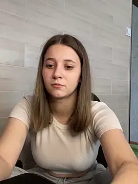 Blossom Emily online show from May 13, 2026, 8:01 am