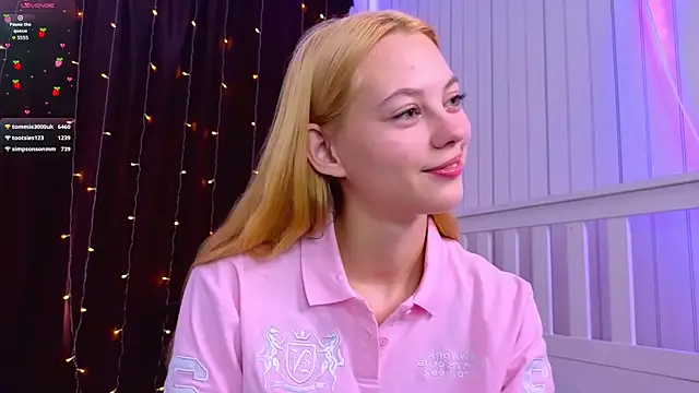 HarriettKitty online show from August 5, 2026, 8:06 am