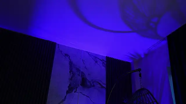 MiaVelvety online show from June 14, 2026, 2:24 am