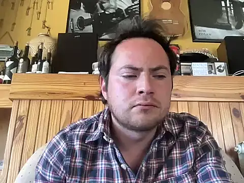 alecsgzz online show from July 17, 2026, 4:34 pm