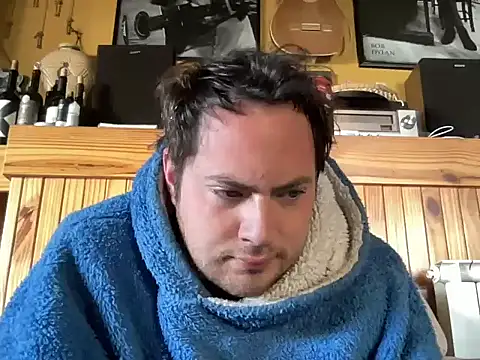 alecsgzz online show from July 19, 2026, 12:53 pm