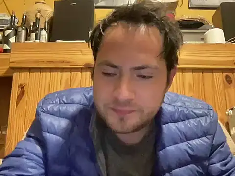 alecsgzz online show from July 25, 2026, 4:43 am