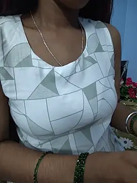 Menaxi Baby7 online show from July 28, 2026, 2:35 pm