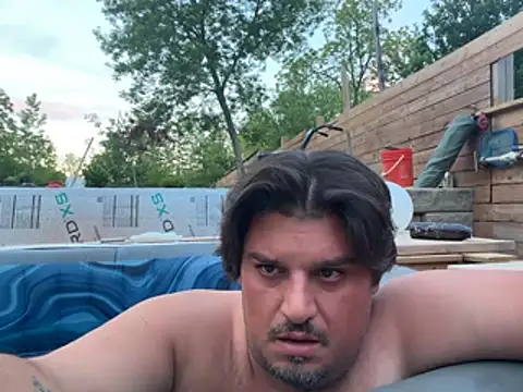 Madamebeton online show from June 5, 2026, 1:01 am