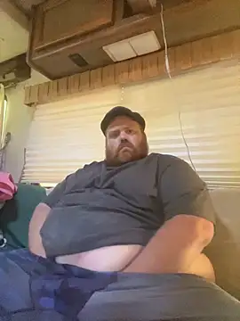Snapshot of Bigfarmdaddy69 chatting on June 20, 2026, 11:24 am Bigfarmdaddy69 online show from June 20, 2026, 11:24 am