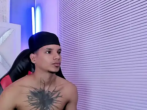 kai storm77 online show from July 13, 2026, 3:09 am