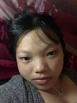 Snapshot of Cham-py chatting on May 5, 2026, 8:33 am Cham-py online show from May 5, 2026, 8:33 am