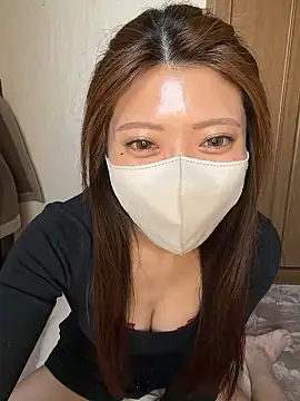 Erika  xx online show from May 19, 2026, 2:51 am