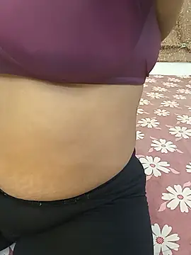 Snapshot of Sumona_darlinh chatting on July 4, 2026, 6:52 am Sumona darlinh online show from July 4, 2026, 6:52 am