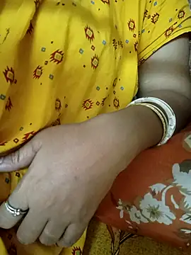 minadixit17 online show from July 18, 2026, 5:06 pm