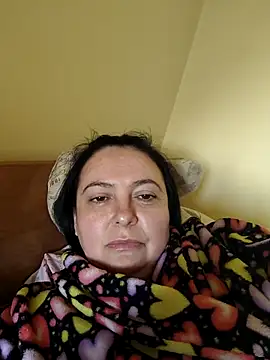 Snapshot of EmmaEmmy40 chatting on May 3, 2026, 10:10 am EmmaEmmy40 online show from May 3, 2026, 10:10 am