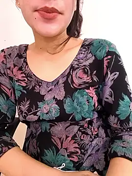 zoya baby  online show from May 16, 2026, 6:21 am