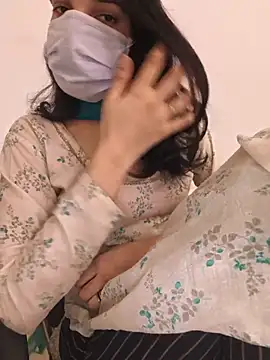 zoya baby  online show from May 25, 2026, 10:54 am