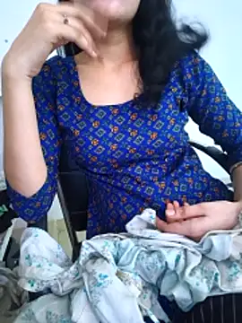 zoya baby  online show from May 27, 2026, 4:42 am