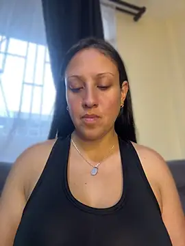 Snapshot of Cloe-Fire chatting on June 18, 2026, 11:03 am Cloe-Fire online show from June 18, 2026, 11:03 am