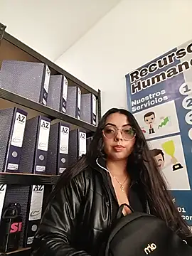 Snapshot of JENNIFER__03 chatting on May 25, 2026, 2:45 pm JENNIFER 03 online show from May 25, 2026, 2:45 pm