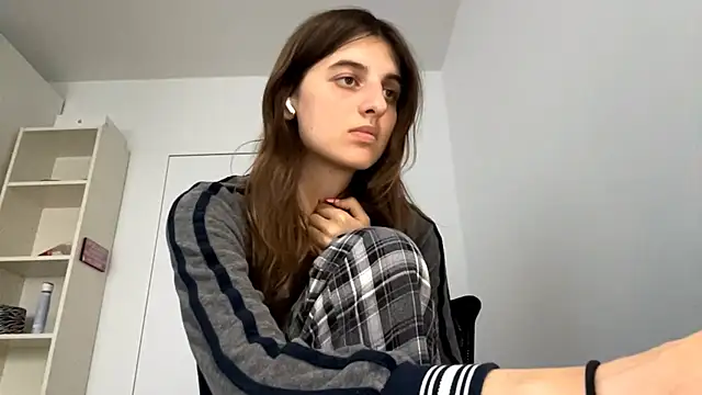 Snapshot of ActaedCottage chatting on May 23, 2026, 5:39 pm ActaedCottage online show from May 23, 2026, 5:39 pm