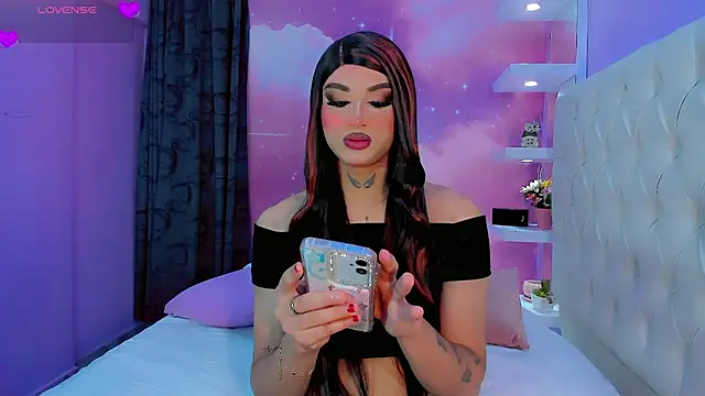 Snapshot of Lexxy_Mattell chatting on July 8, 2026, 5:01 am Lexxy Mattell online show from July 8, 2026, 5:01 am