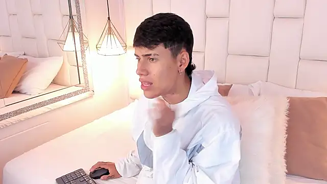 JacobFerrer online show from June 18, 2026, 5:39 pm