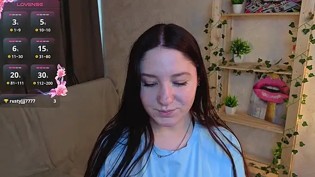 RudyLienna online show from July 5, 2026, 4:30 am