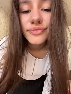 Selena Mur  online show from July 6, 2026, 6:10 am