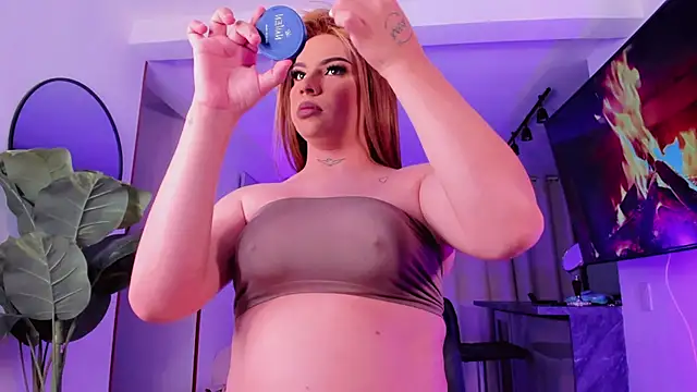 valeriaTs  online show from June 4, 2026, 3:45 am