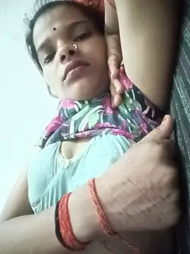 Snapshot of Student_garl_1 chatting on July 2, 2026, 11:22 pm Student garl 1 online show from July 2, 2026, 11:22 pm