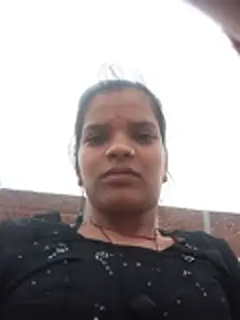 Snapshot of Student_garl_1 chatting on August 4, 2026, 11:24 am Student garl 1 online show from August 4, 2026, 11:24 am