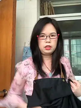 Snapshot of nidejiejie chatting on May 13, 2026, 3:48 am nidejiejie online show from May 13, 2026, 3:48 am