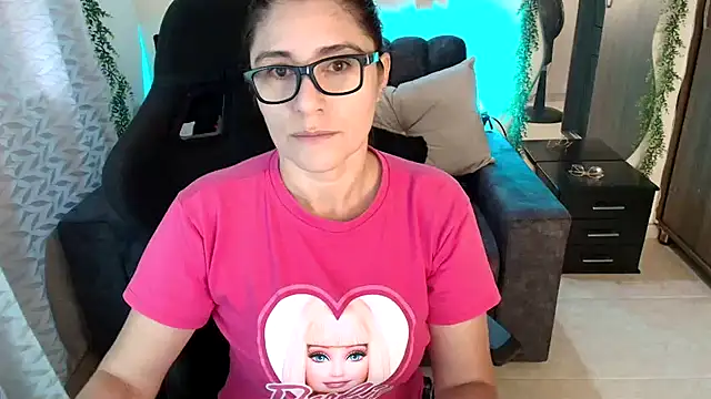 Snapshot of LUCYMILF_SEXY chatting on July 12, 2026, 2:08 pm LUCYMILF SEXY online show from July 12, 2026, 2:08 pm