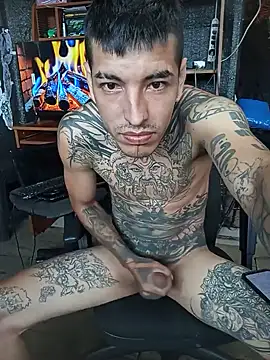 Snapshot of demoni0802 chatting on May 16, 2026, 8:18 pm demoni0802 online show from May 16, 2026, 8:18 pm