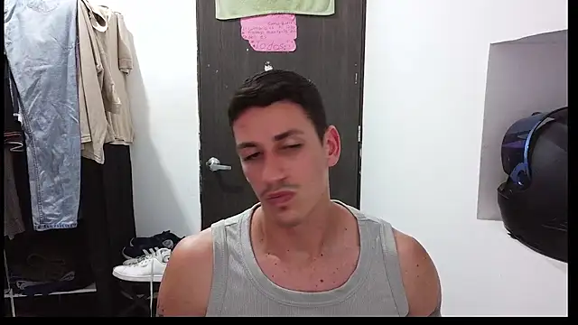 Snapshot of RaulRico chatting on May 31, 2026, 1:03 am RaulRico online show from May 31, 2026, 1:03 am