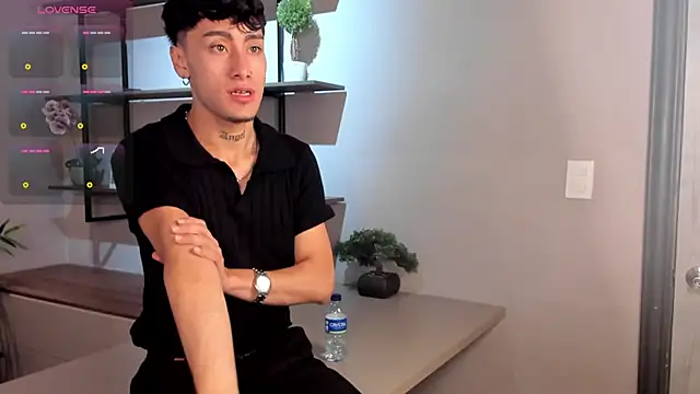 Snapshot of Spencerwhite_ chatting on June 6, 2026, 8:35 pm Spencerwhite online show from June 6, 2026, 8:35 pm
