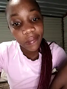 Snapshot of petitekaylaXxx chatting on May 4, 2026, 1:07 pm petitekaylaXxx online show from May 4, 2026, 1:07 pm