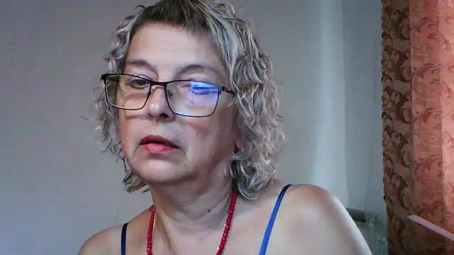 ElizabethGorden online show from August 6, 2026, 5:42 am