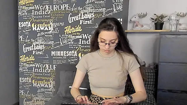 Snapshot of RavennBliss chatting on May 28, 2026, 5:27 am RavennBliss online show from May 28, 2026, 5:27 am