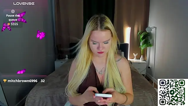 Stella Morgan online show from July 14, 2026, 5:07 pm
