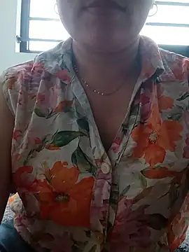 FlowerSexy95 online show from June 21, 2026, 10:40 am