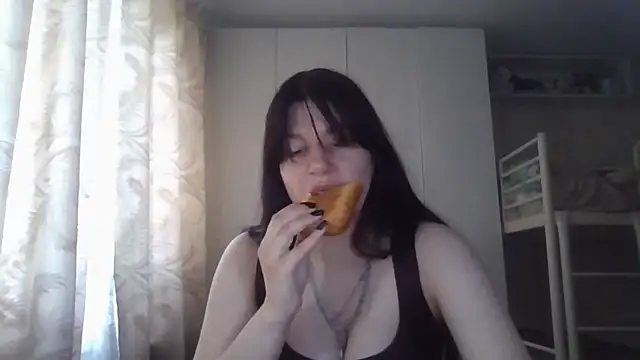 Snapshot of GrayceDeclet chatting on June 24, 2026, 6:56 am GrayceDeclet online show from June 24, 2026, 6:56 am