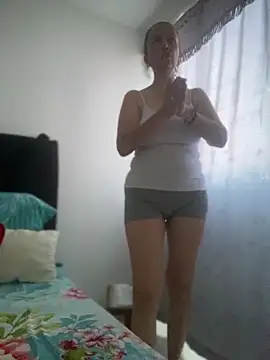 Soy Camila8 online show from May 24, 2026, 9:09 pm