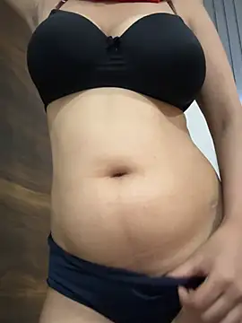 hot avni online show from July 16, 2026, 5:24 am