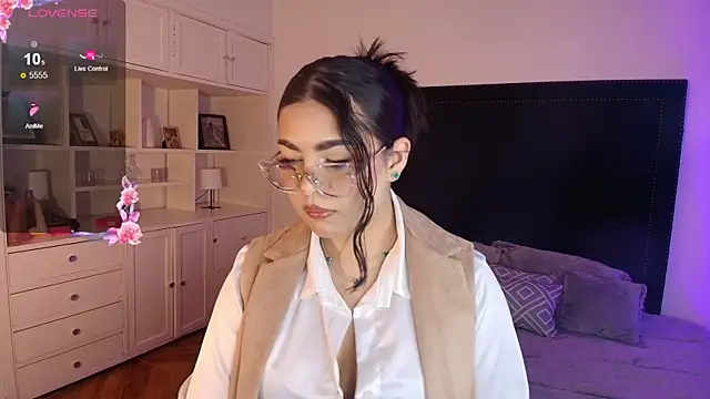mariana owen online show from May 28, 2026, 12:02 pm