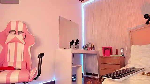 ashleey doll online show from July 28, 2026, 3:21 pm