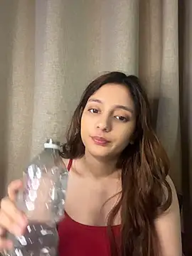 Lilywant online show from July 25, 2026, 5:54 pm