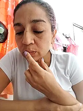 Snapshot of Tumilf chatting on June 8, 2026, 7:36 pm Tumilf online show from June 8, 2026, 7:36 pm