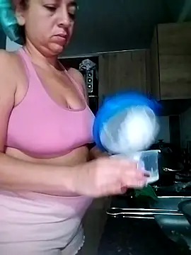 Snapshot of Tumilf chatting on June 9, 2026, 10:27 am Tumilf online show from June 9, 2026, 10:27 am