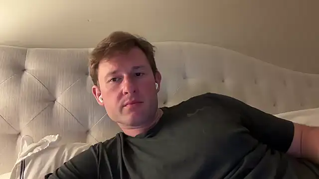 CuriousMarried321 online show from May 27, 2026, 5:15 am