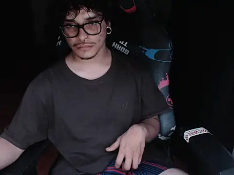 lilgothboy online show from May 27, 2026, 4:31 am