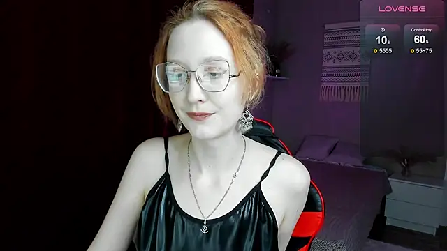 Snapshot of LunaTerry chatting on May 26, 2026, 7:59 am LunaTerry online show from May 26, 2026, 7:59 am
